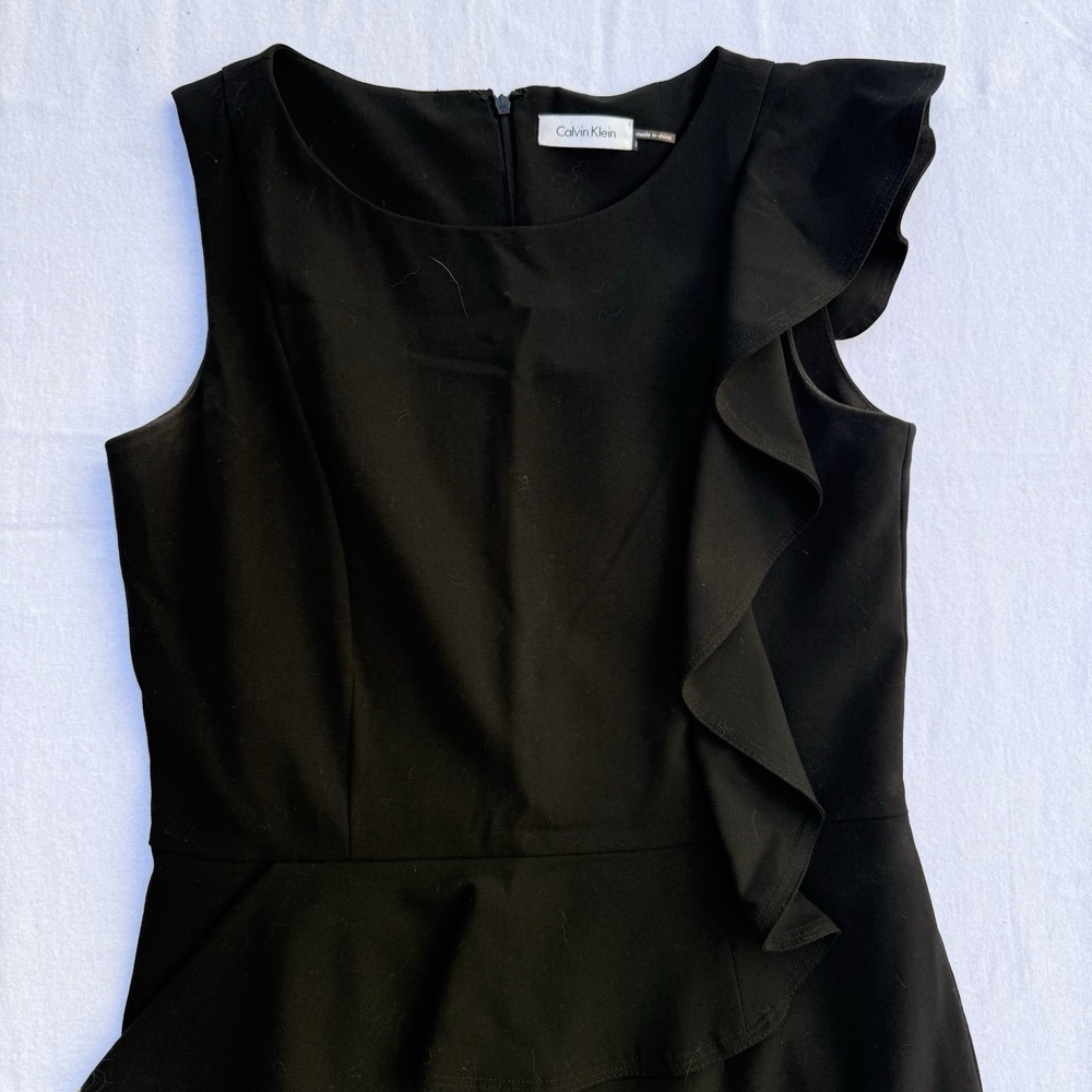 Calvin Klein Women's Size 8 Black Sleeveless Ruffle Trim Sheath Dress Date Night